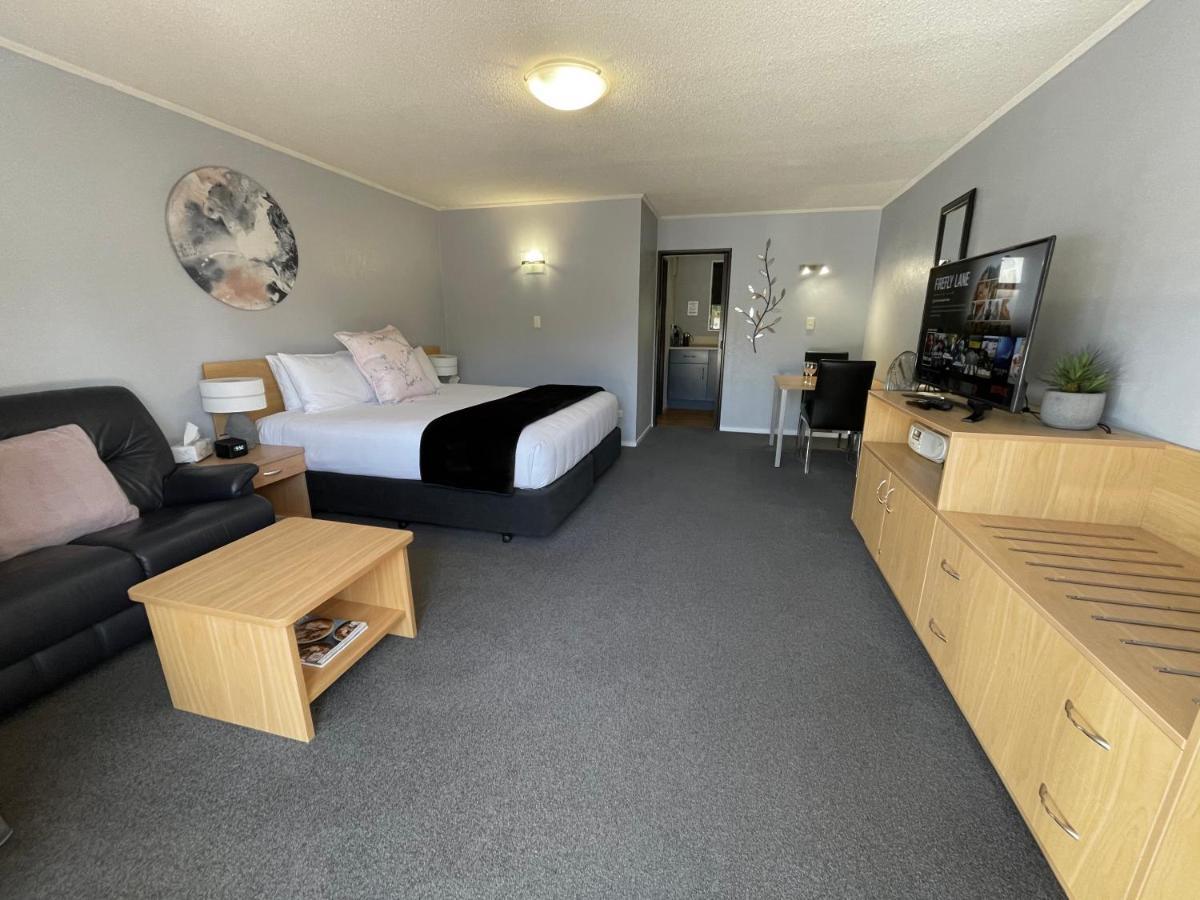 Hacienda Motor Lodge Palmerston North Extérieur photo