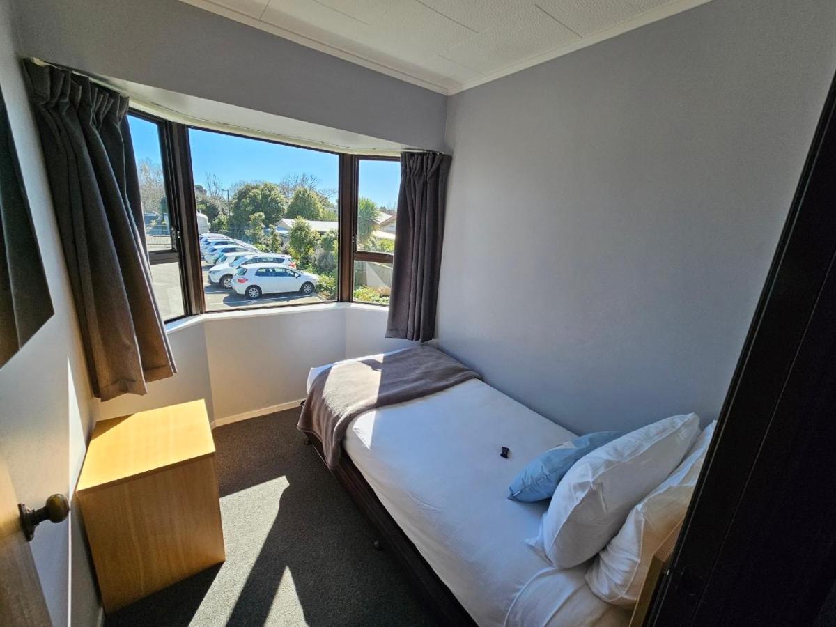 Hacienda Motor Lodge Palmerston North Extérieur photo