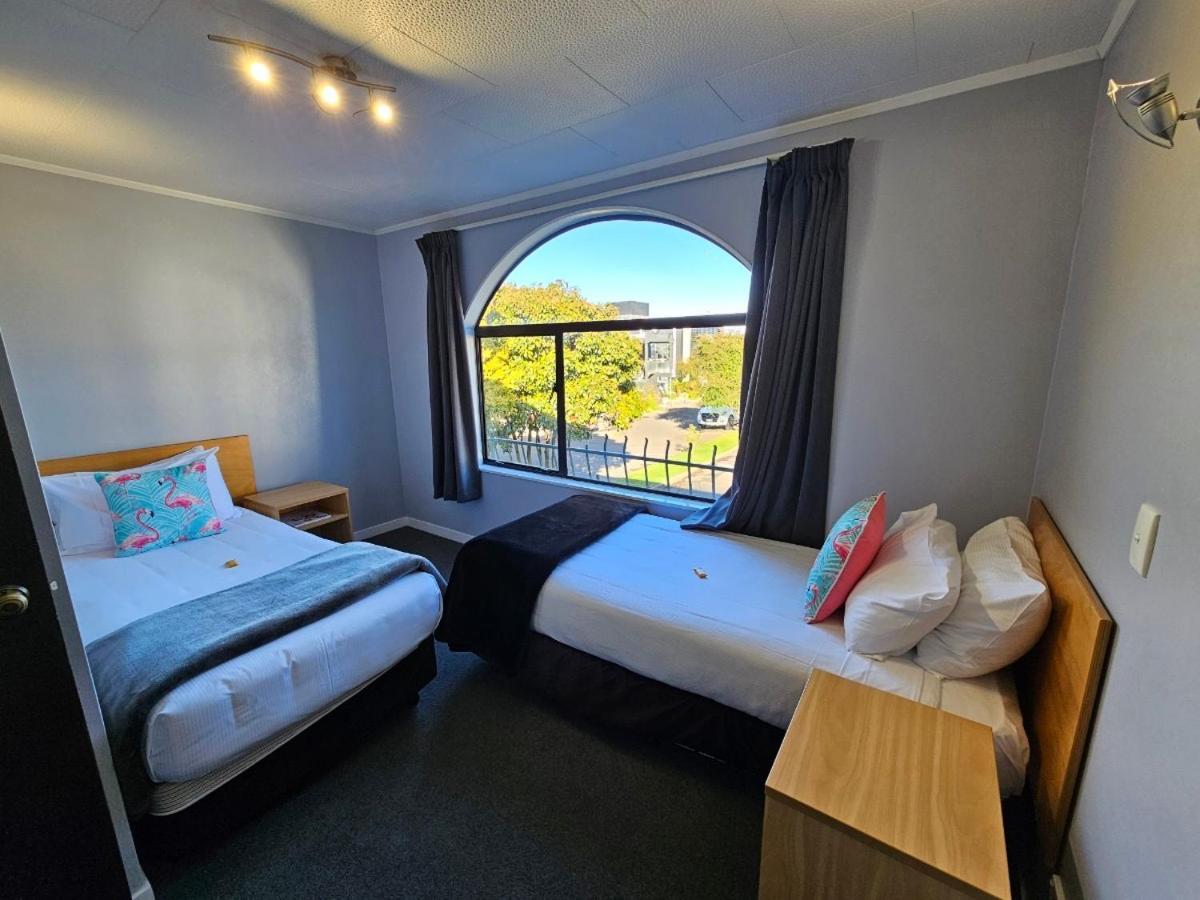 Hacienda Motor Lodge Palmerston North Extérieur photo