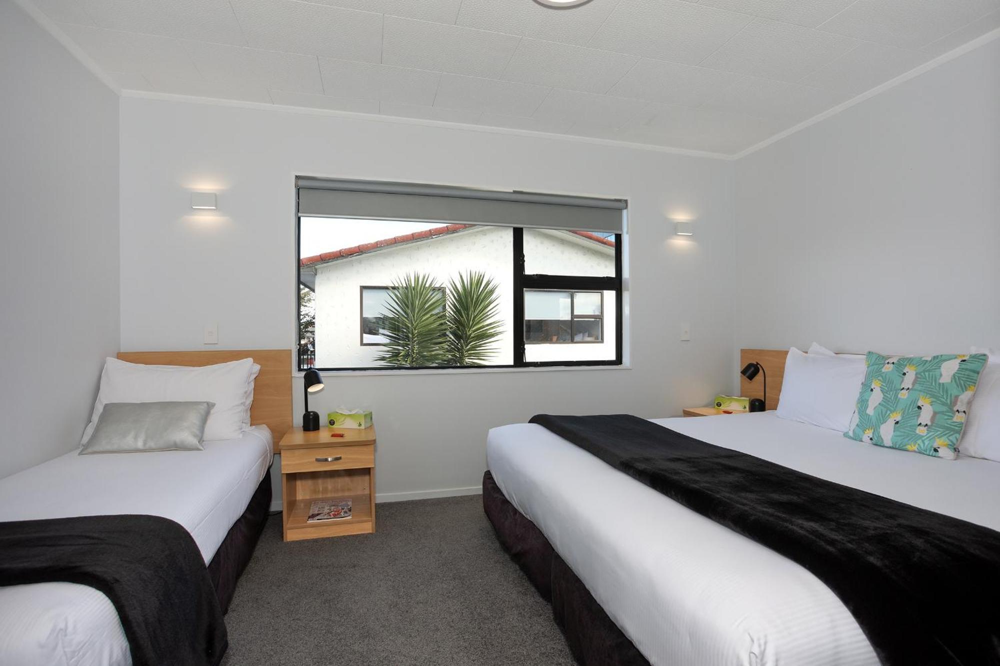 Hacienda Motor Lodge Palmerston North Extérieur photo